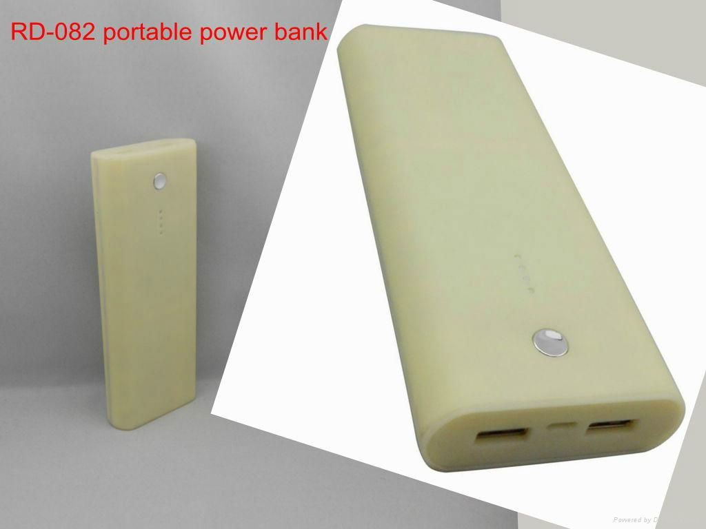 dual USB ports 20000mAh large capactiy 2013 NEW arrival portable power bank