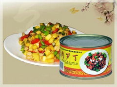 Pork  cubes with bamboo  shoots (canned food)