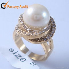 Fashion Gold Jewelry Rings with Stagger Shaped Crystals Jewelry rings