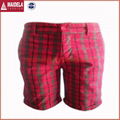 Red cargo shorts with yarn dyed fabric 1