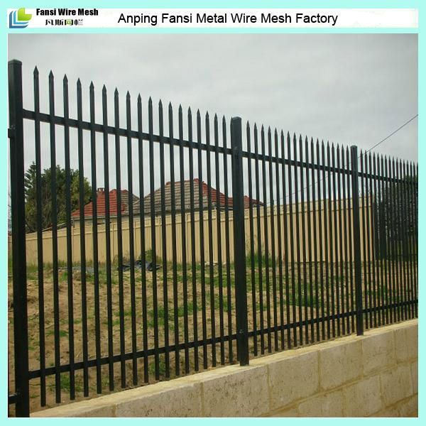 Galvanized tubular steel fence in store 5