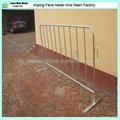 Durable and mobile crowd control barriers 2