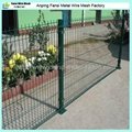 Powder coated V-folded garden wire mesh fencing panels 5