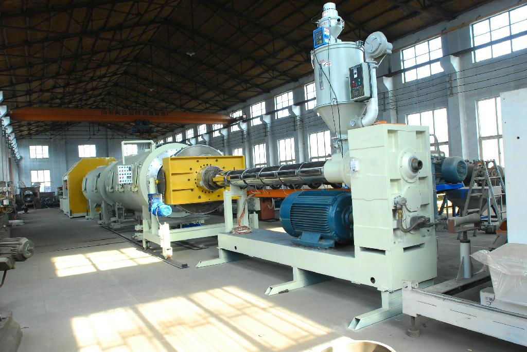 HDPE heat preservation pipe extrusion line 5