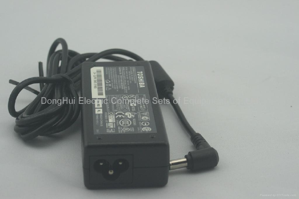 ASUS comapatible laptop adapters 19V 3.42A 65W 2