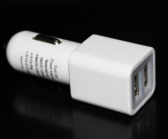 Iphone 1A/2.1A 12-24V Dual USB Car Charger 