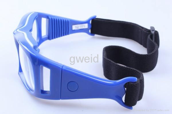 OEM Polarized tr90 sport glaseese with CE FDA standard  4