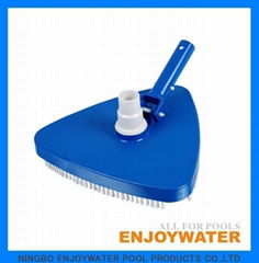 Triangular liner vac head with swivel