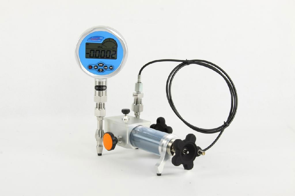 Handheld Hydraulic Pressure Test Pump 3