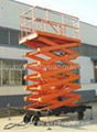 Hydraulic mobile scissor lift platform