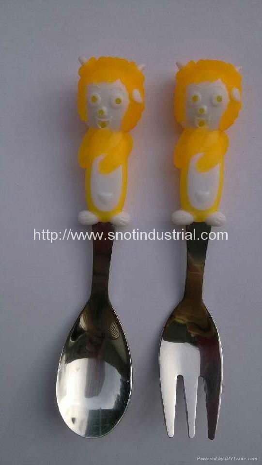 2pc kid cutlery with gift box packing 2