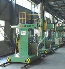 Cantilever type welding machine