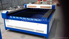 Laser cutting machine