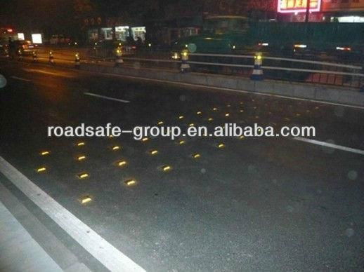 High brightnessReflective Flexible Road Delineator 2