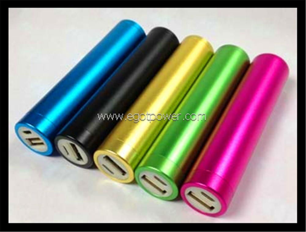 2600mAh portable power bank with Iphone cable 3