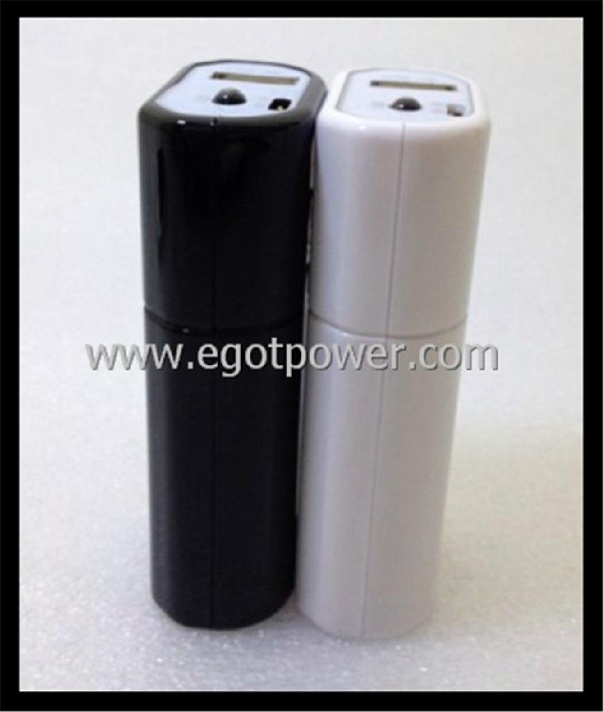 5200mAh portable power bank with Iphone cable