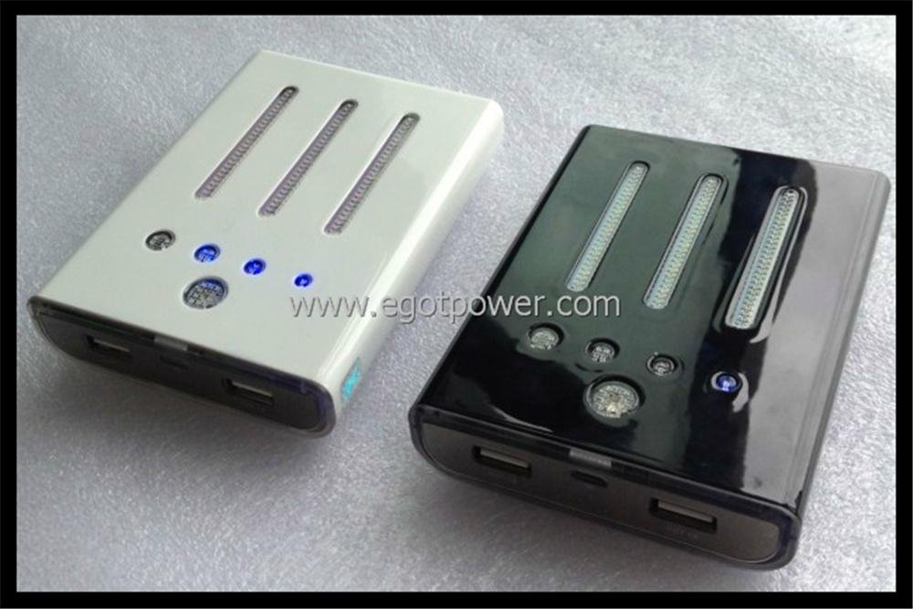 10000mAh portable power bank with Iphone cable 2