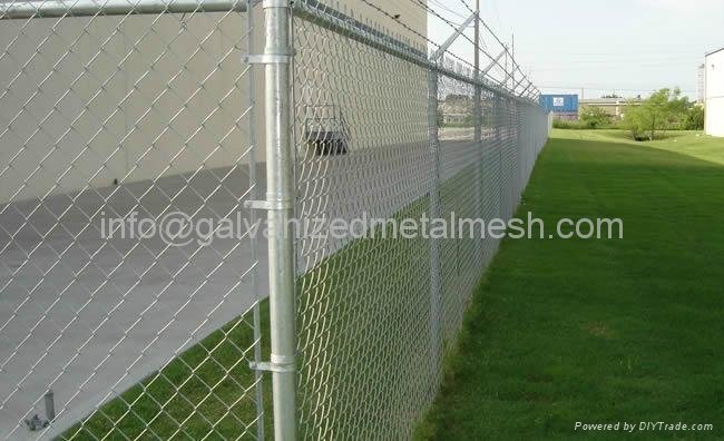 Chain Link Fence Made of Low Carbon Wire 4