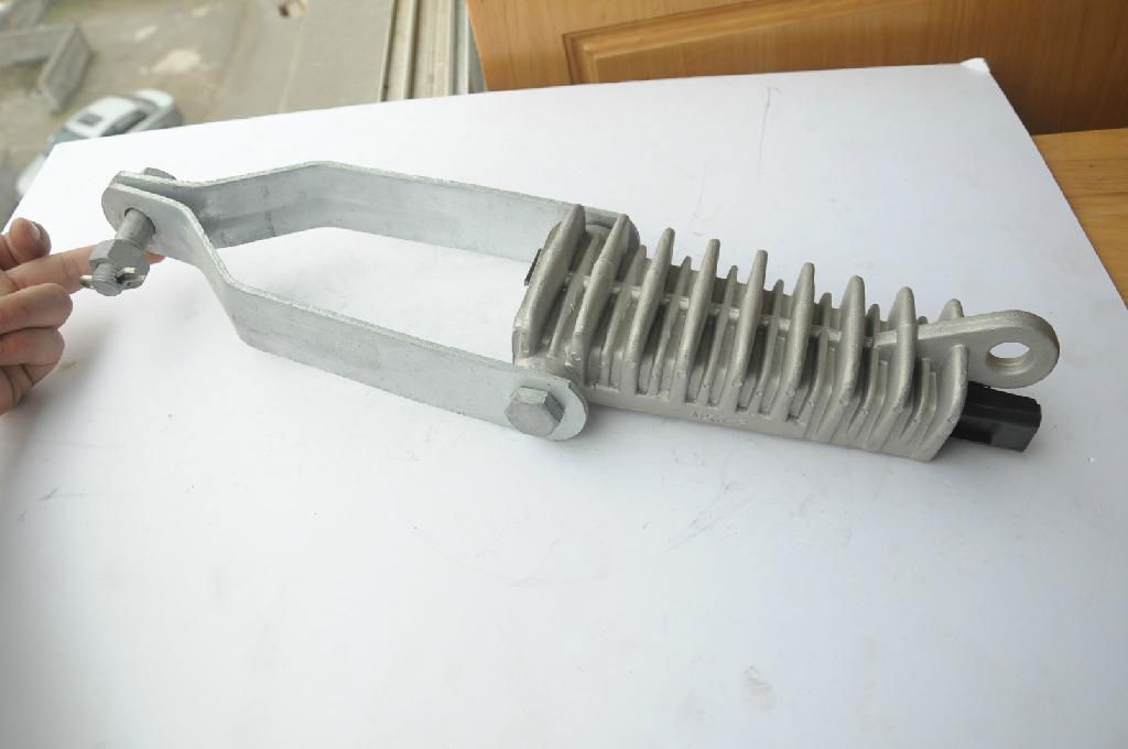 NXJ series Strain clamp 3