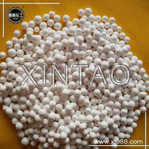 Activated alumina chemical adsorbent