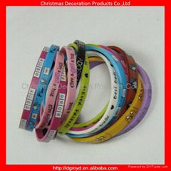 Cheapest and fashional 5MM wide silicone bracelet for friendship