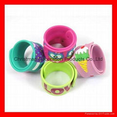 Ink color and debossed color filled silicone slap bracelet with metal chip