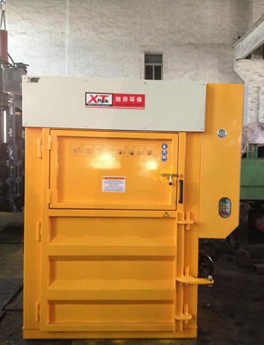 Cardboard Baler With Cross Cylinder 4