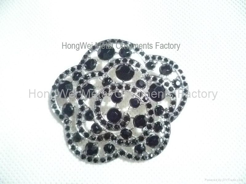 Alloy brooch pin with stones 5