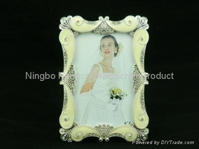 Kirsite white picture frame