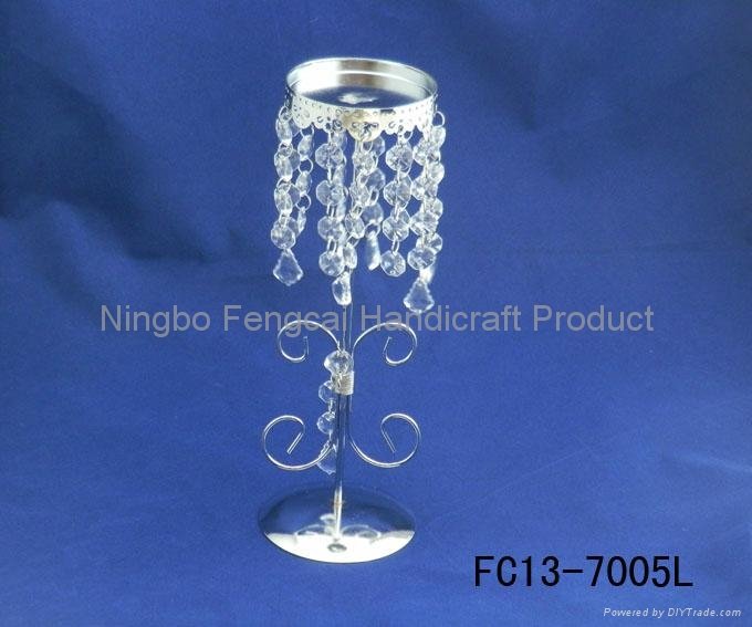 Metal candle holder with diamond beads