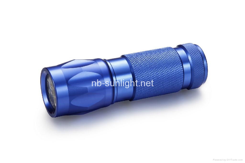 9-LED Aluminium Flashlight