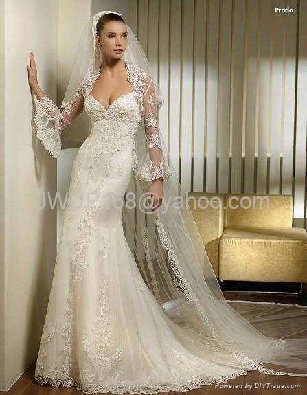 Brilliant Satin Lace Spaghetti Straps Mermaid Wedding Gown With Appliques