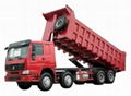 HOWO 8X4 Tipper with berth ZZ3317N3867W 3