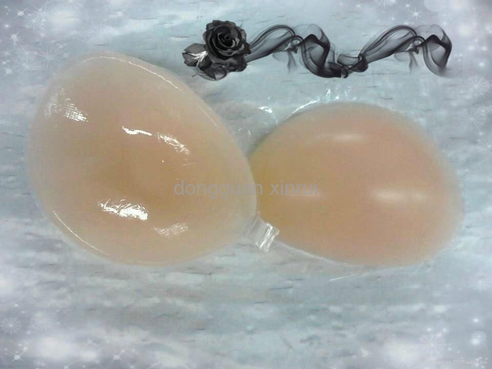 strapless backless self-adhesive silicone bra 2