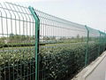 wire mesh fence 1