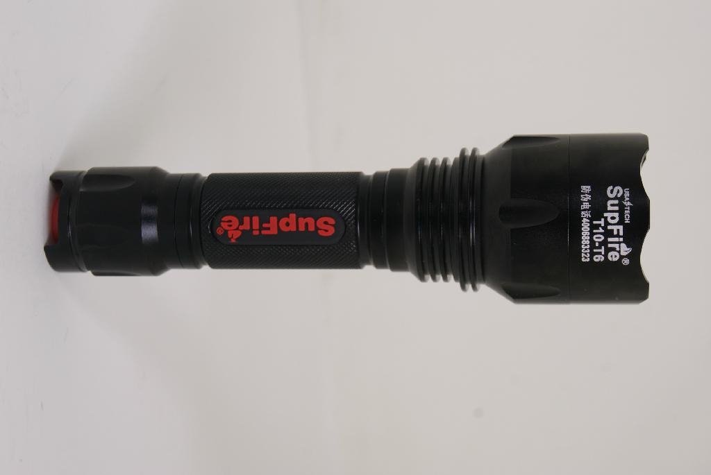 强光手电筒T10(使用XML-T6光源,灯泡使用寿命达10万小时 2
