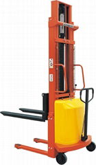 electric stacker