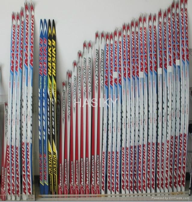 Cheap cross country skis  2