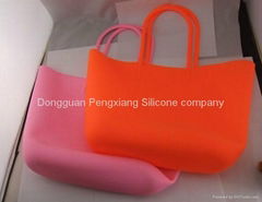 Dongguan produced Fasion style colorful silicone women handbags