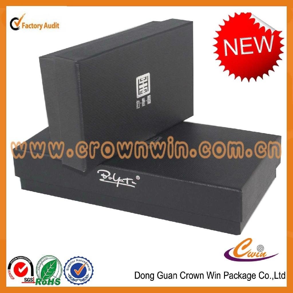 Custom paper gift box 3