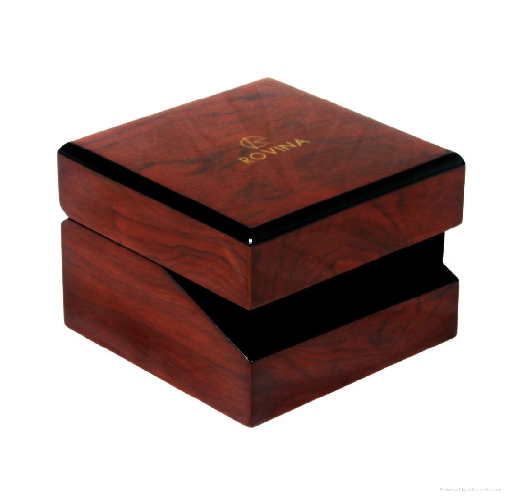 Luxury Watch Box (wooden) 2