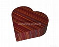 Heart shaped paper gift box 3