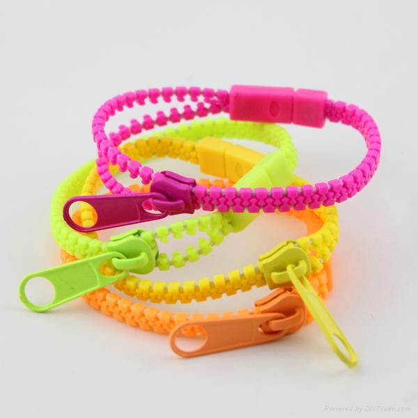 2013 Hot Sale Pure Color Zipper Bracelets Bangles For Women and Children  3