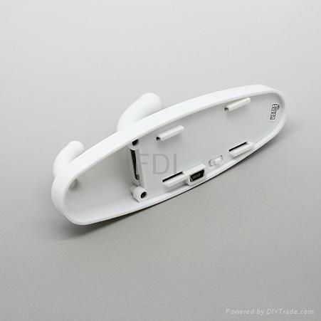 spy camera with exclusive design of clothes hook 2