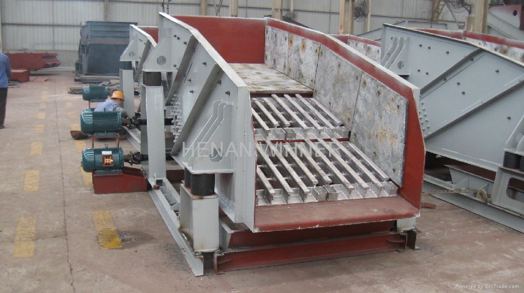 Grizzly Vibrating Feeder 3