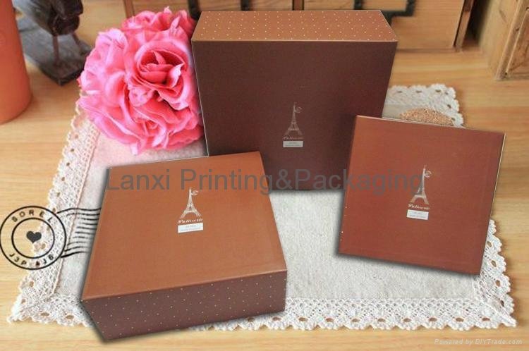 Eiffel Tower brown printed paper gift boxes for candy cosmetic and wedding 3