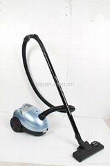 Canister vacuum cleaner