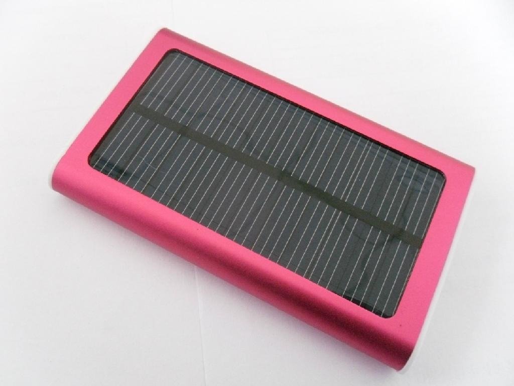 Hot sale 2013 2600mah mobile Solar Charger  