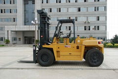 DIESEL FORKLIFT