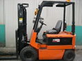 ELECTRIC FORKLIFT 1